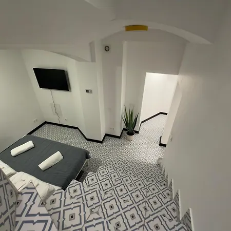 M101 19 Apartment